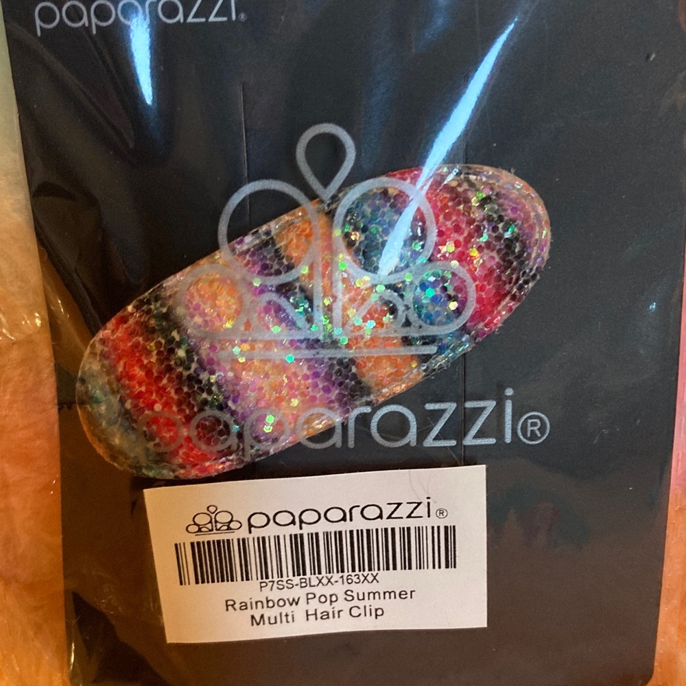 Paparazzi Vibrant Spectrum Hair Clip
